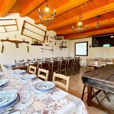 Awesome Apartment In Senigallia With Wifi And 3 Bedrooms Apartmán *